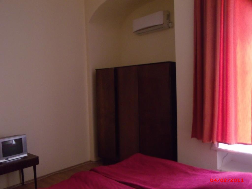 Golden Lion Hotell Sighnaghi Exteriör bild